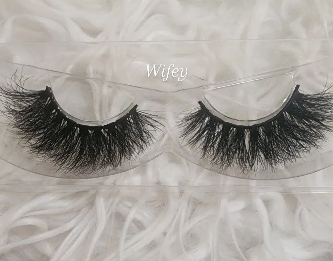 WIFEY LASHES