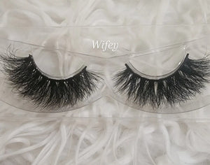 WIFEY LASHES