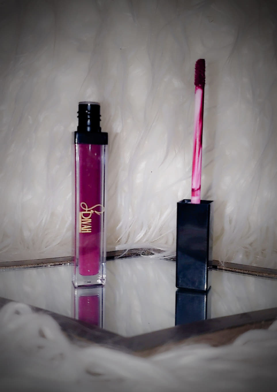 BERRY LIQUID MATTE LIPSTICK So Divah