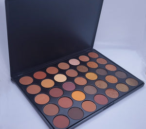 MEET THE BROWNS EYESHADOW PALETTE