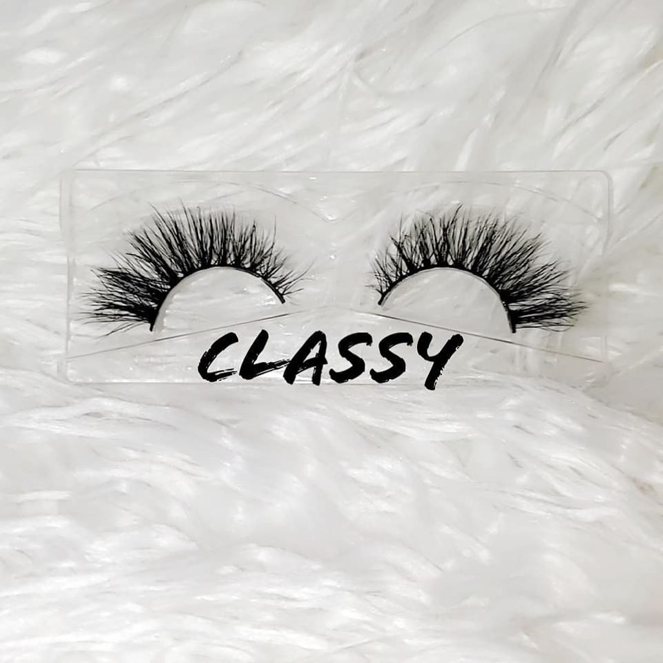 CLASSY LASHES