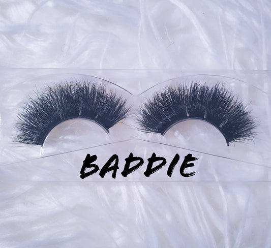 BADDIE LASHES