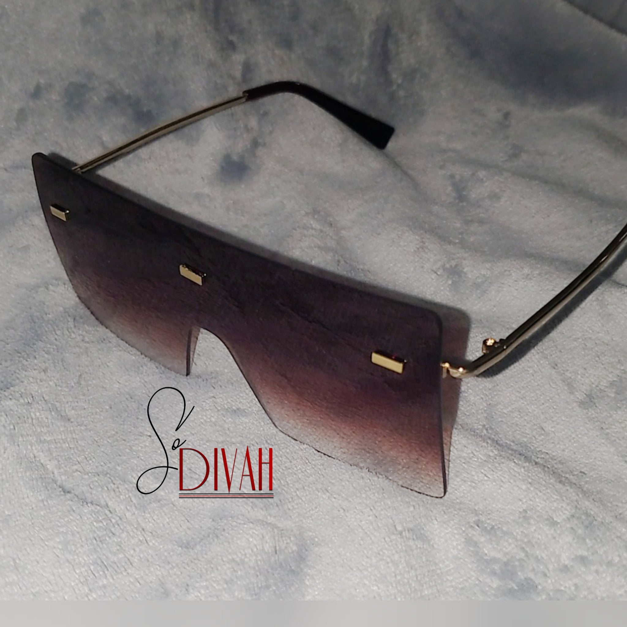 BROWN & GOLD SUNGLASSES