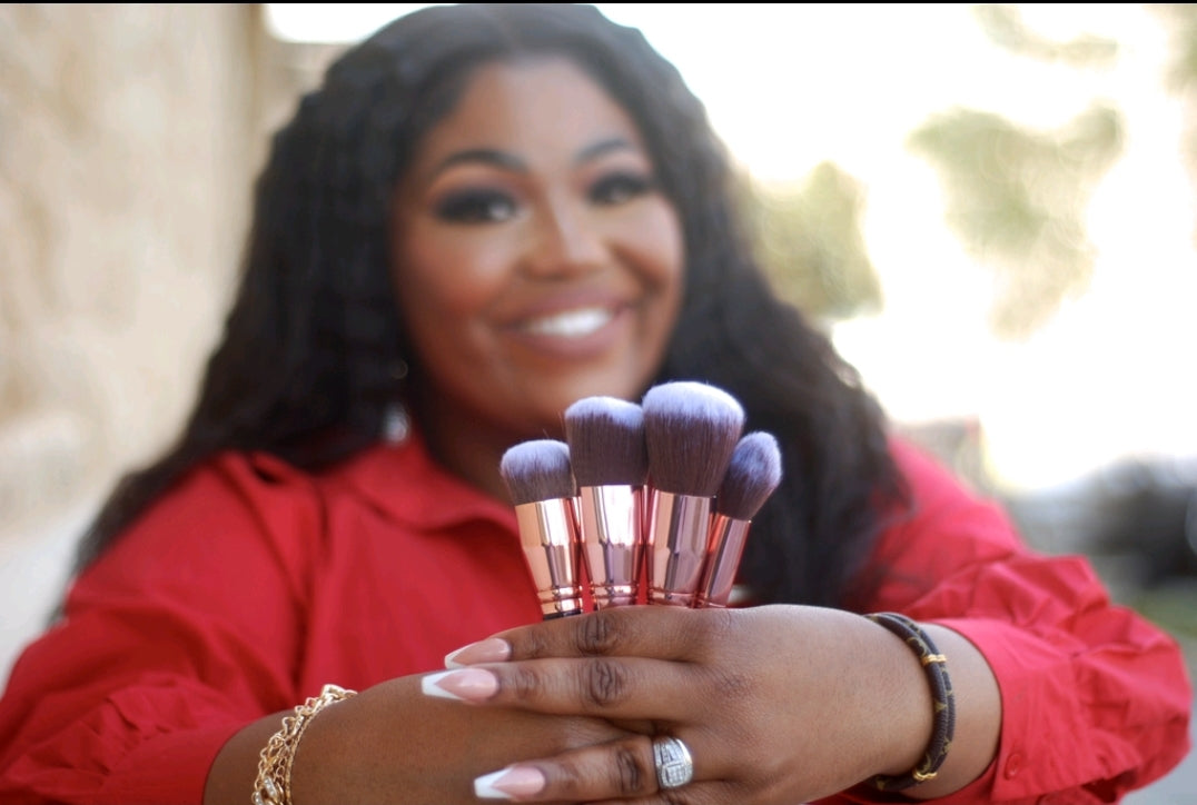 15-PIECE LUXURY MAKEUP BRUSH SET